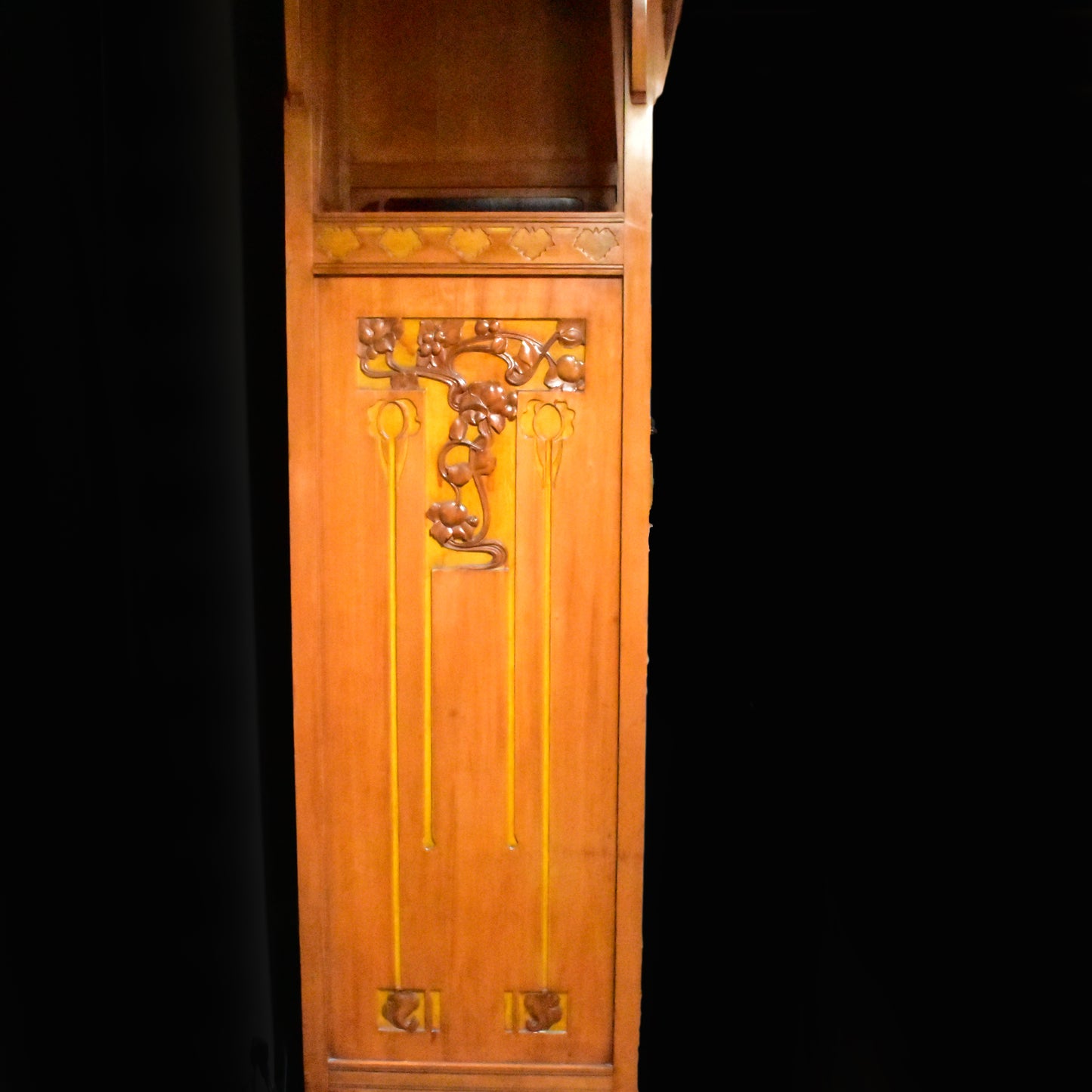 Italiaanse Art nouveau credenza